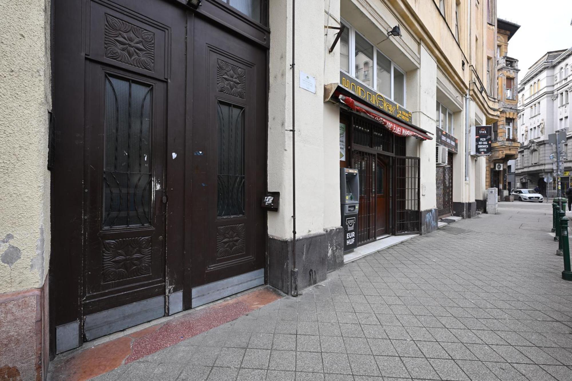 A Quiet Place In The Heart Of The City Budapest Exteriör bild